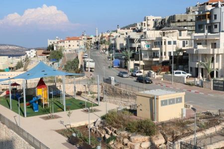 مياهكم يستعيد أموال (رسوم) لسكان الحيّ الغربي في البعينة النجيدات من وزارة الإسكان.